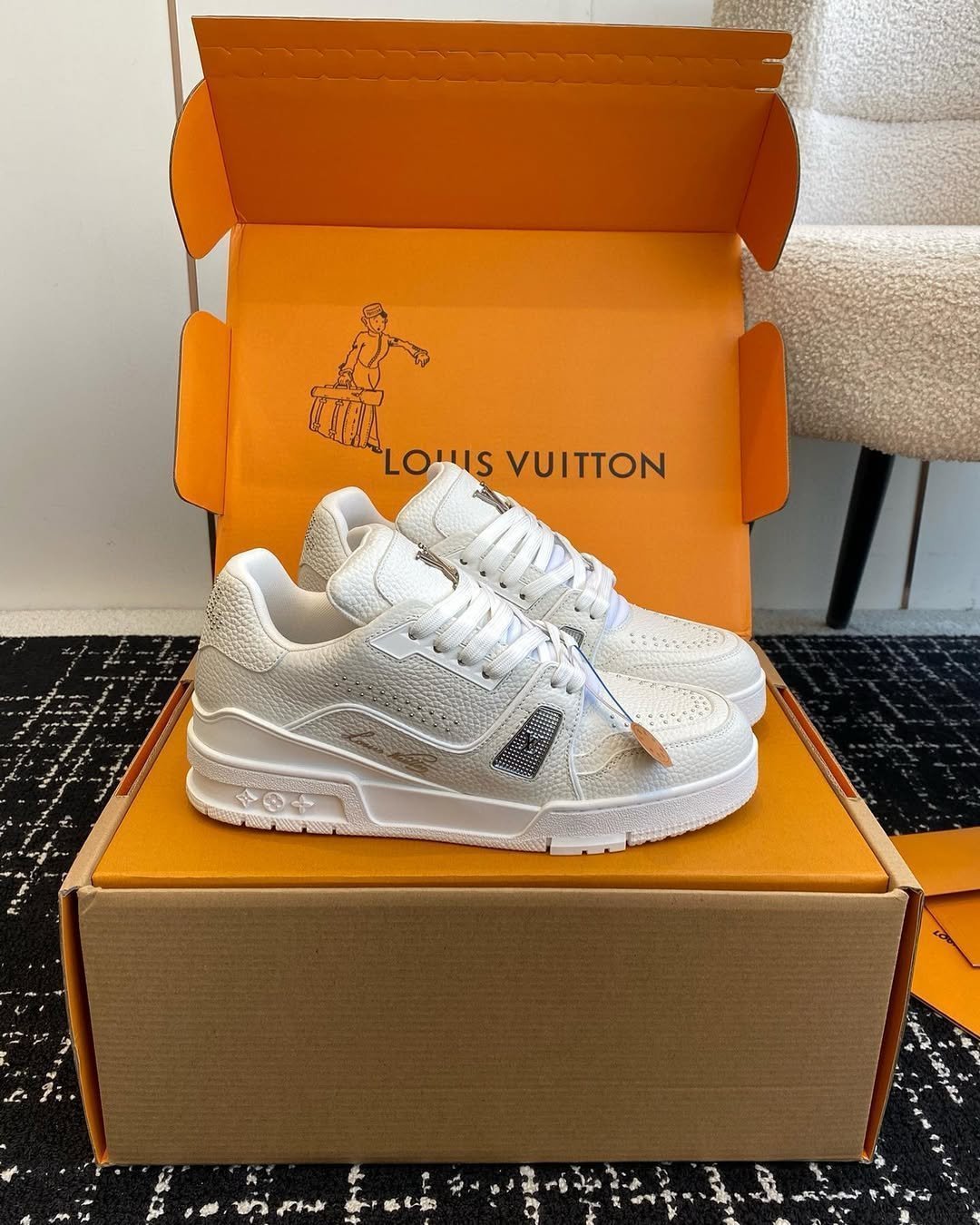 *Louis Vuitton Trainer "Triple White"(Restock On Demand & With OG Box) - Image 4