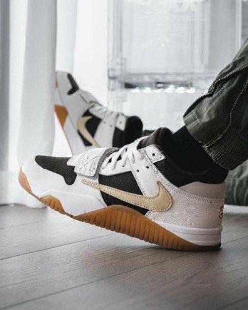 Nikee Air Jordan Travis Scott x Jordan Jumpman jack Sail - Image 4