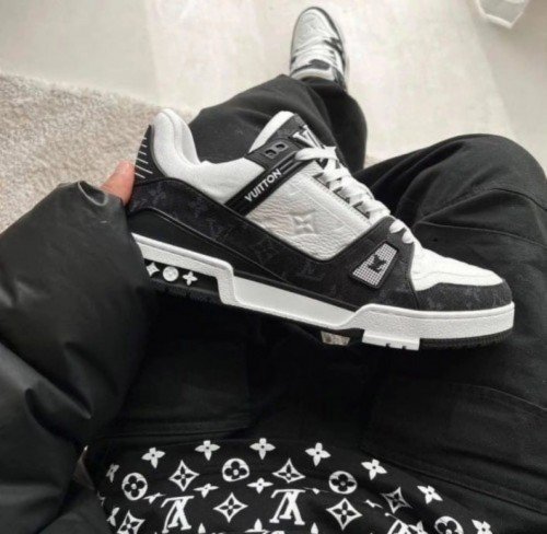 *Louis Vuitton LV Trainer Monogram Denim Black With Accessories - Image 5