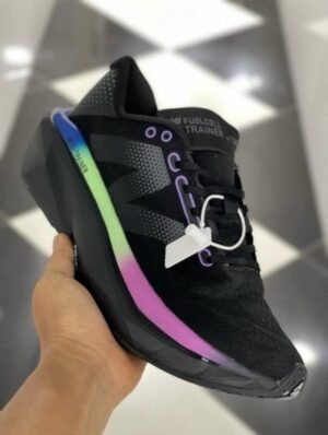 New Balanc e Fuelcell SC Elite V4 Running Shoes