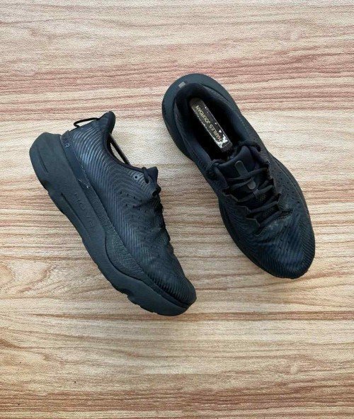 Unde r Armour r Infinite Pro Black (1090 - Image 2