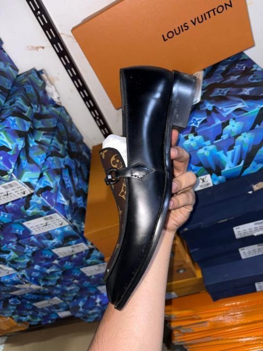LOUISS VUITTON premium italian party loafer - Image 3