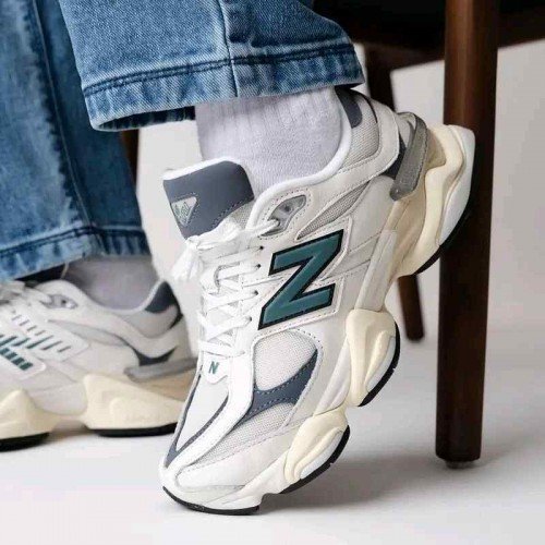 Neww Balance 9060 Sea Salt Marsh Green - Image 3