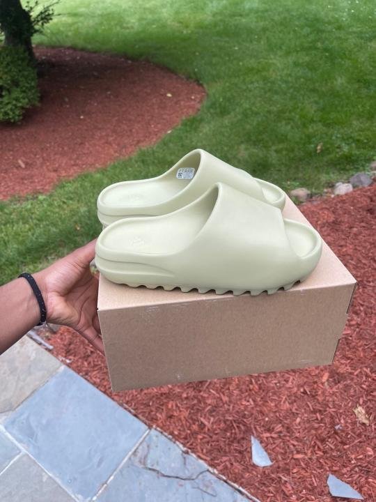 Adidas Yeezy Slide Resin UA Quality TOP BATCH UA - Image 3
