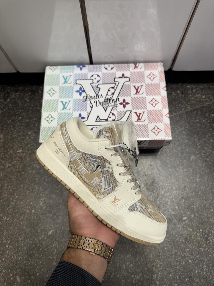 Lo uis vuitton x sb dunk low TOP BATCH UA - Image 3