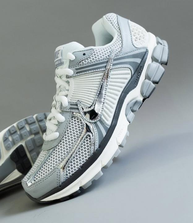 Nike Zoom Vomero 5 Photon dust Mens TOP BATCH UA - Image 2