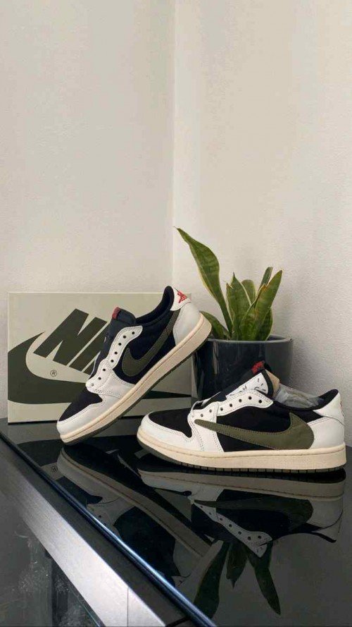 Nike Air Jordan Retro 1 Low X Travis Scott Olive UA QUALITY 218 TOP BATCH UA - Image 3