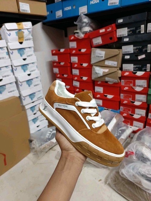 Louiss vuitton tilted sneaker ua 454 TOP BATCH UA - Image 2