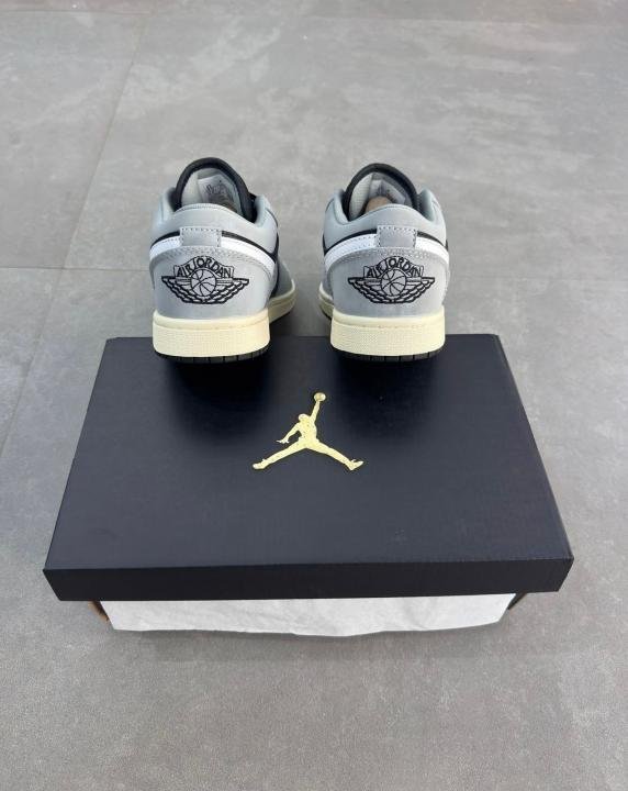 Air Jordan 1 Low Light Smoke Grey TOP BATCH UA - Image 2