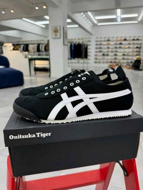 Onitsuka Tiger Slip on Black White 282 TOP BATCH UA - Image 2