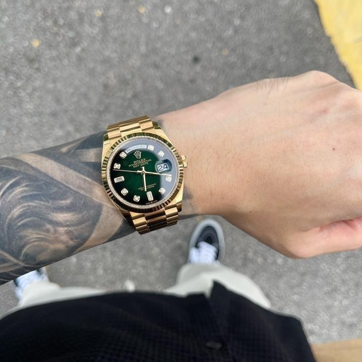 Rolex Oyster Perpetual Day Date 40 Battery - Image 3