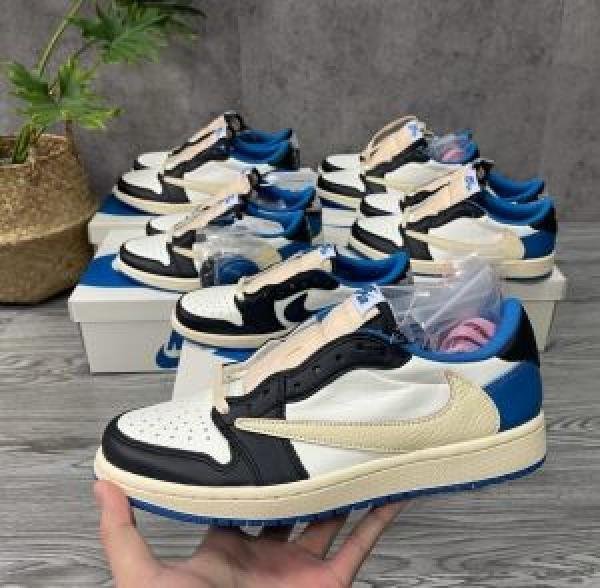 Travis Scott X Fragment X Air Jordan 1 Low OG TOP BATCH UA - Image 2