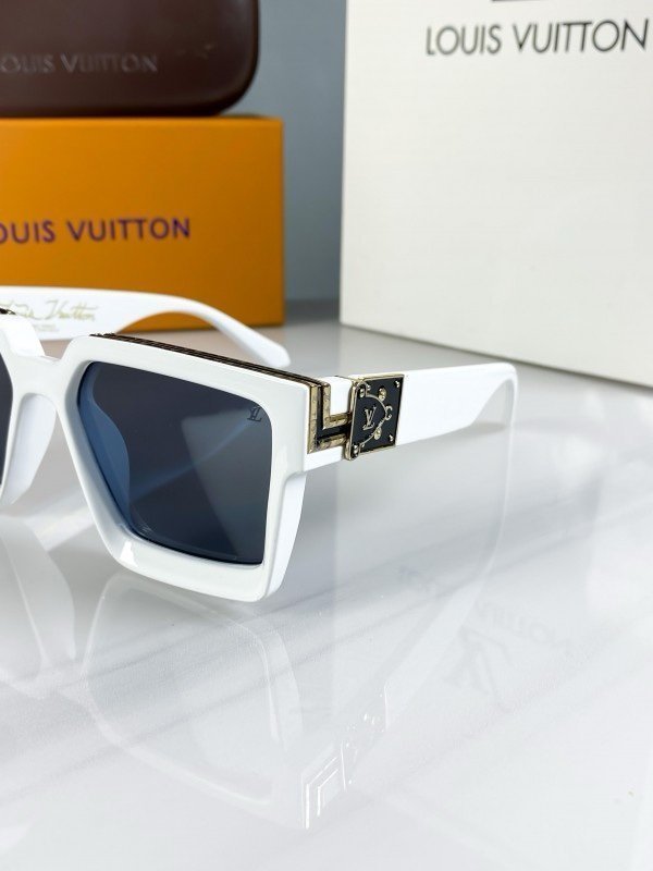 Louis vuitton 3013 - Image 3
