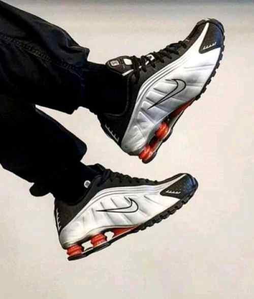 Nikee Shox R4 Black Metallic Silver - Image 7