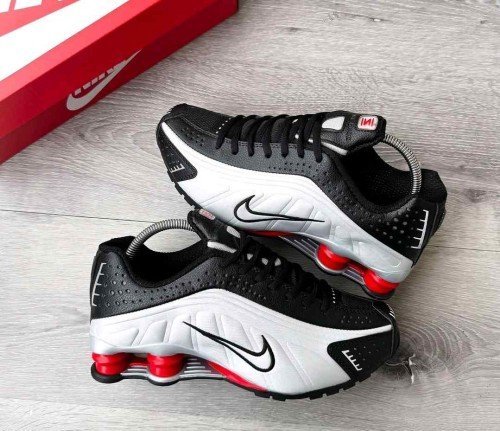 Nikee Shox R4 Black Metallic Silver - Image 6