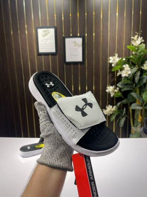 UNDER ARMOUR SOFT CUSHION SLIDE