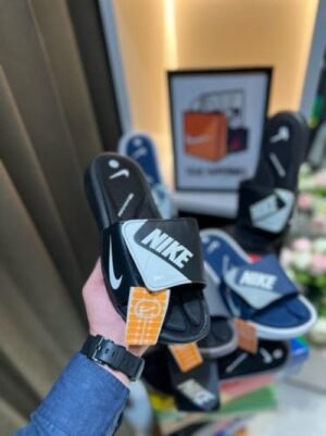 NIKE COMFORT BLACK SLIDE