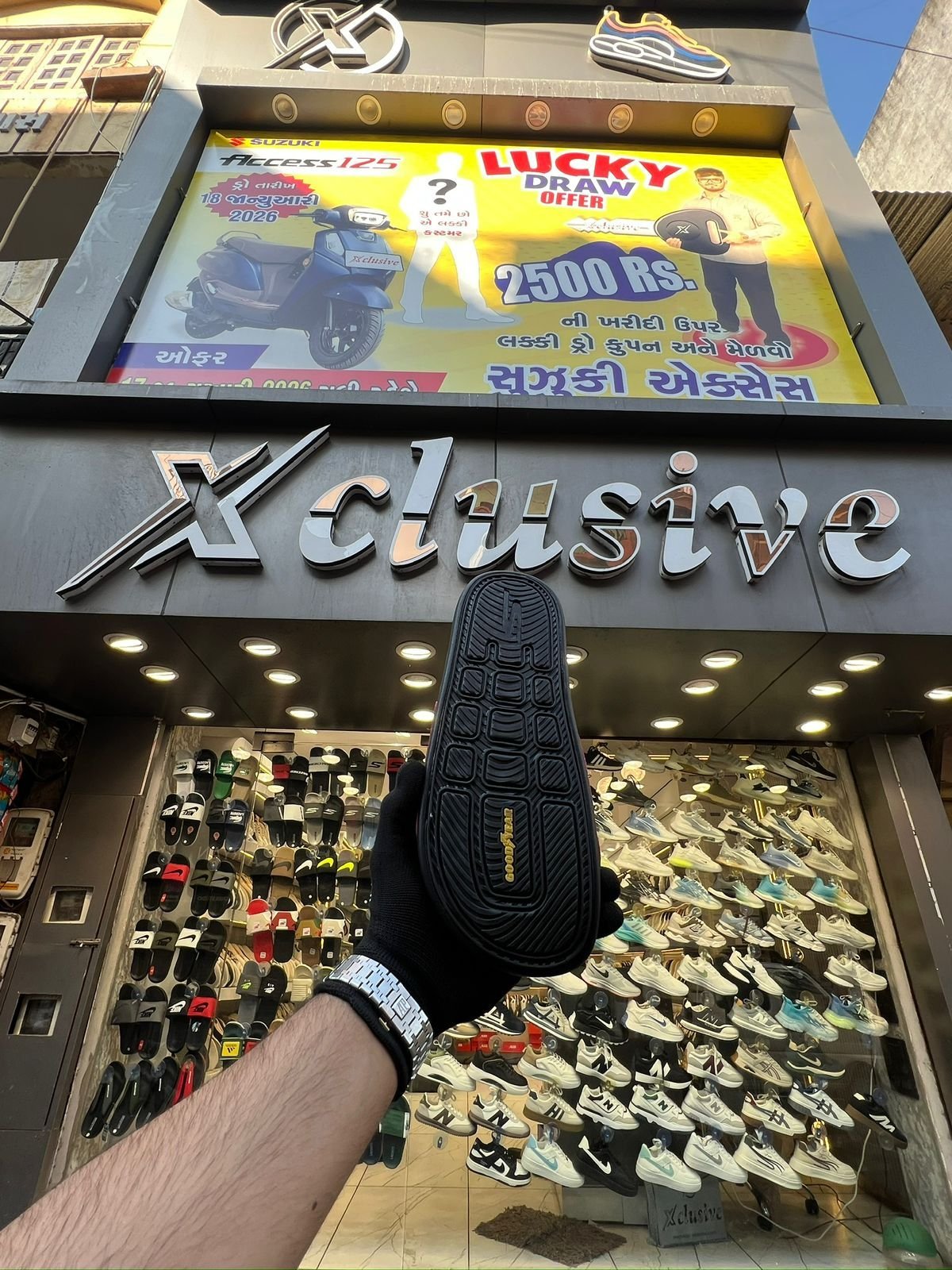 SKECHERS Men HYPER SLIDE - Image 3