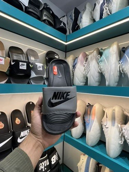 NIKE Victory Slide