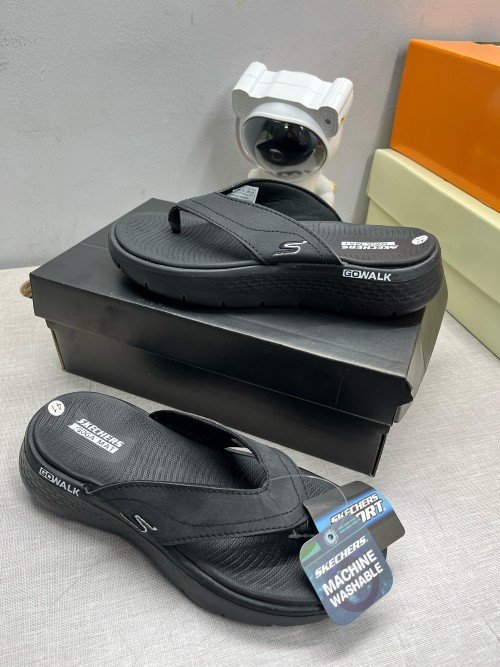 Skechers Go Walk Slipper - Image 2