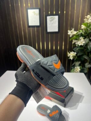 Nike air Lebron Flipflop