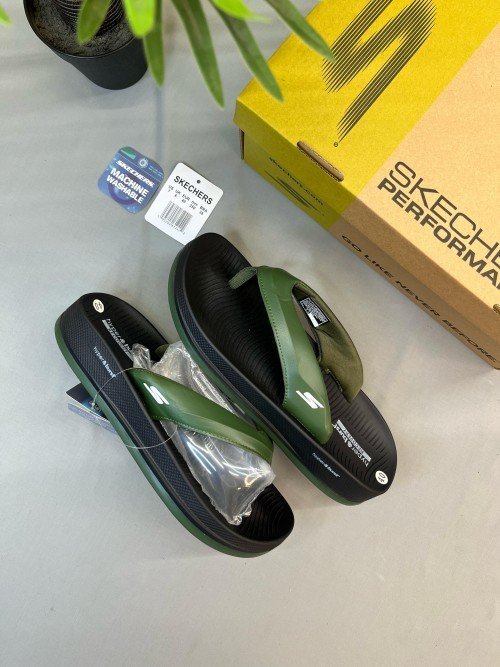 Skechers V-Shape Hyper Slides