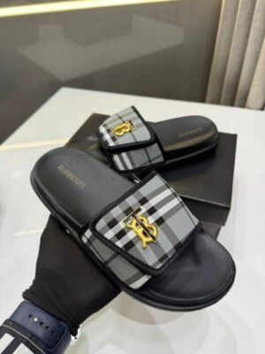 Burberry Soft-Bottom Slider