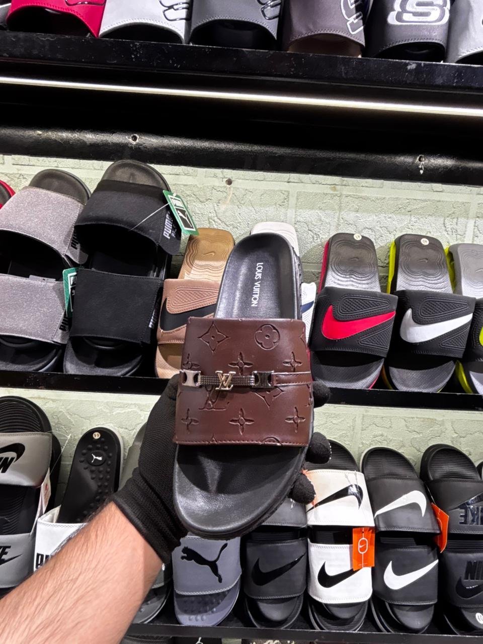 LOUIS VUITTON