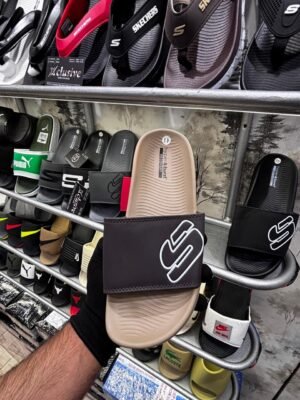 SKECHERS HYPEBURST ULTRA COMFORT.