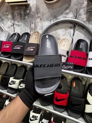 SKECHERS HYPEBURST ULTRA COMFORT.