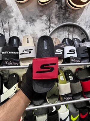 SKECHERS HYPEBURST ULTRA COMFORT.