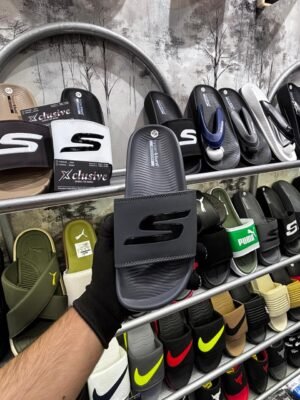 SKECHERS HYPEBURST ULTRA COMFORT.