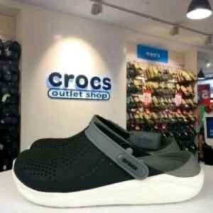 crocss literide black white