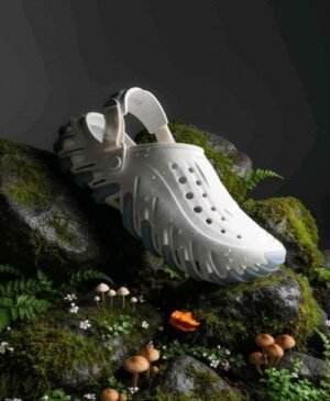 Croccs Echo Icey Ro Gum Clogs