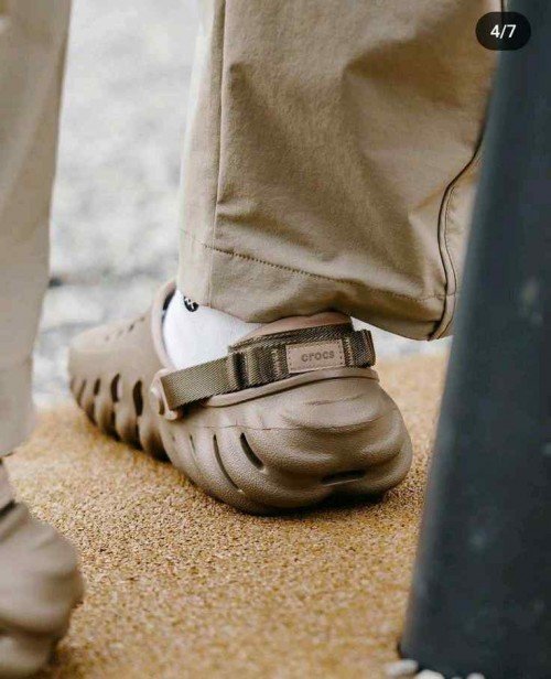 CROCCS ECHO BROWN FOR MEN - Image 2