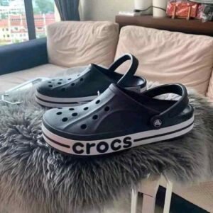 CROCCS BAYABAND CLOGS BLACK