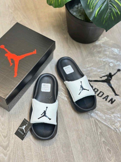 Air Jordan Franchise Premium White Black Slides - Image 2