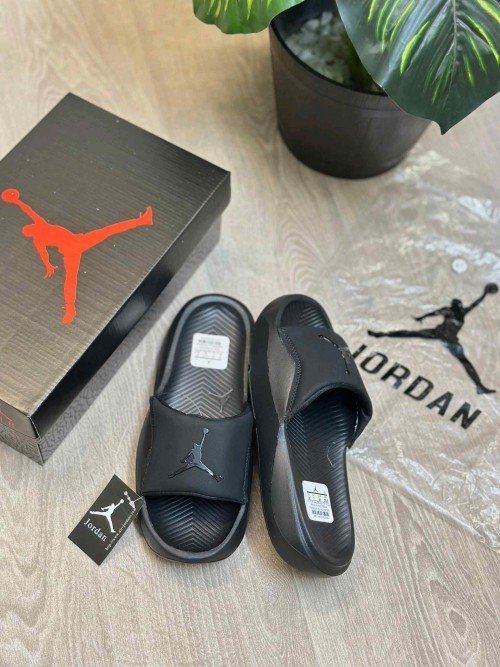 Air Jordan Franchise Premium Black Slides - Image 2