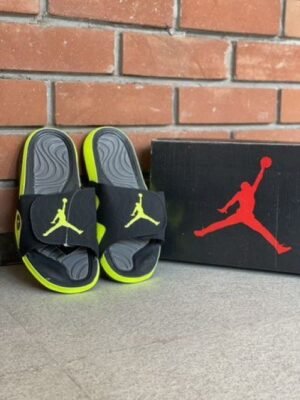 Jordan Hydro 6 Slide Black Volt