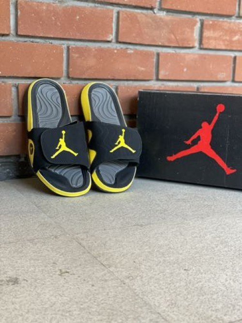 Jordan Hydro 4 Black Yellow
