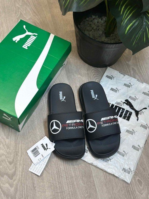 Pum.a Mercedes AMG Petronas Soft Comfort Premium All Black Slides