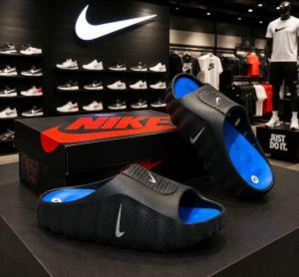 Nikk-e mind 001 slippers black blue