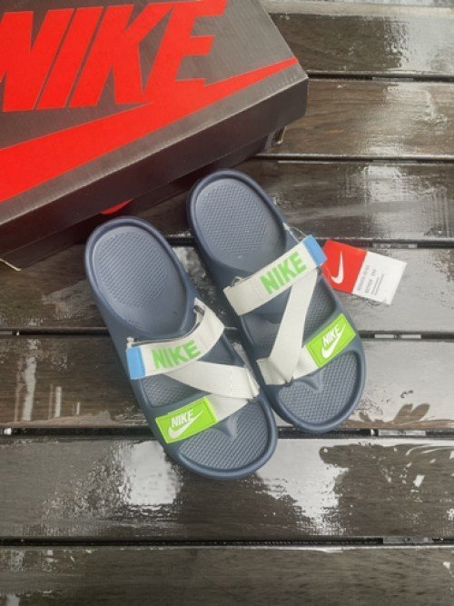 Nik_e Cinza Slide Navy Blue
