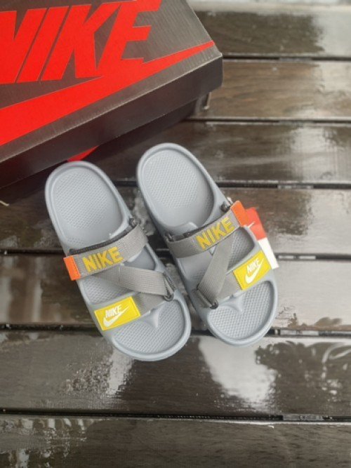 Nik_e Cinza Slide Grey