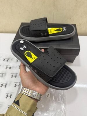 Under Armo Slide black grey