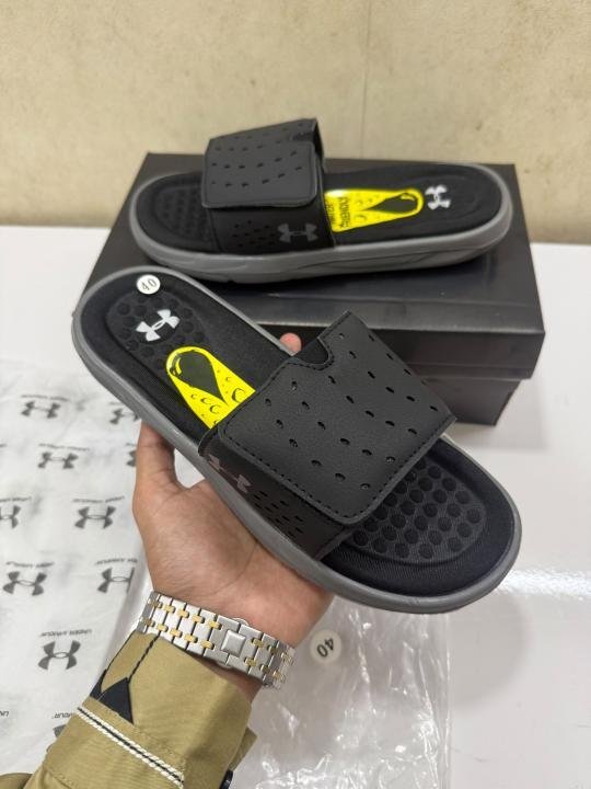 Under Armo Slide black grey