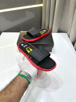 Under Armo Slide Red black