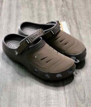 Crocss Yukon Vista Deep Brown Clogs