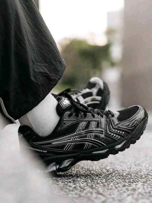 Asicss Gel Kayano 14 Triple Black 2674 - Image 2